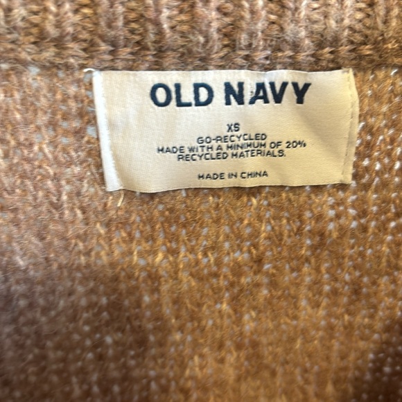Old Navy wool blend cable knit sweater. - Picture 5 of 6